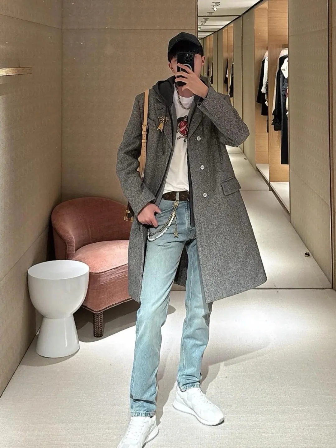 Louis Vuitton/